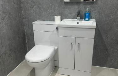 3 Bedroom Apartment City Centre - Photo 13