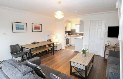 102 Waterside Park - Photo 4