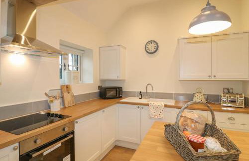 March Hare - Photo 8