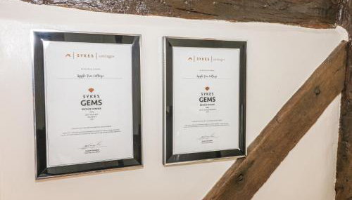 Apple Tree Cottage - Photo 4