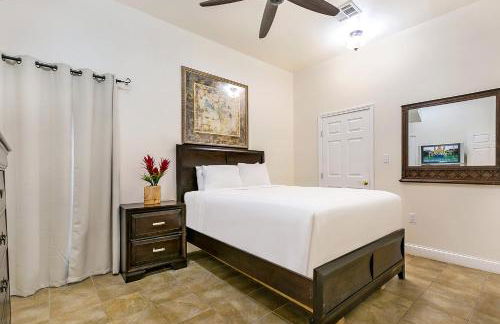 Modern 4BR City Condo 5min drive to FQ - Foto 18