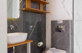 Amalia Deluxe Villas - Photo 17