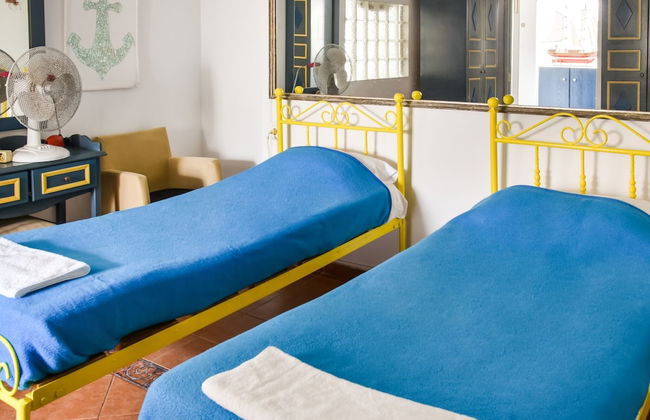 Scenic Holiday Home in Syros With Balcony - Photo 3