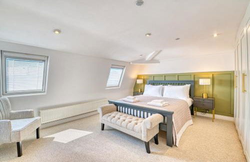 Luxury Georgian Townhouse with Cinema and parking - Photo 14