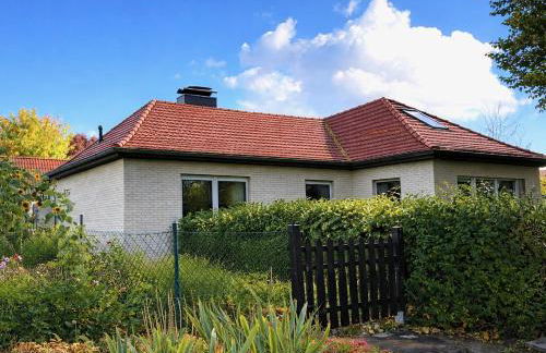 Haus direkt am See, 50m zum Strand, mit Garten & Kamin - Foto 1