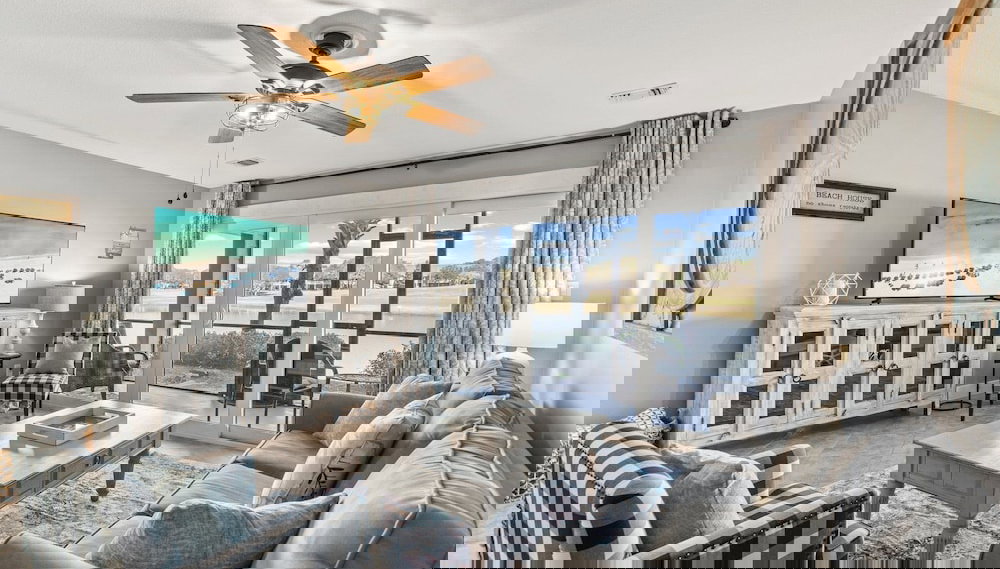 Chick and Dudes Beach Escape 2 Bedroom Condo by RedAwning - Foto 1, Imagen principal