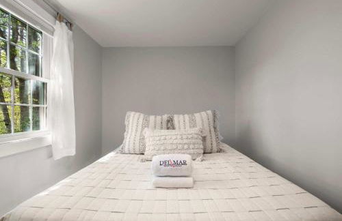 Tranquil Pond-View Escape in Dennis - Foto 23