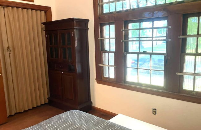 Walk to Downtown Scene - Photo 18