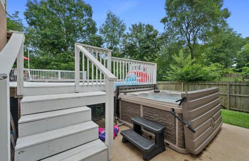 Pool, Hot Tub, Game Room & Sleeps 18! By StayLage - Foto 7