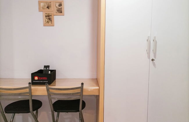 Luxurious Studio At De Prima Apartment - Photo 13