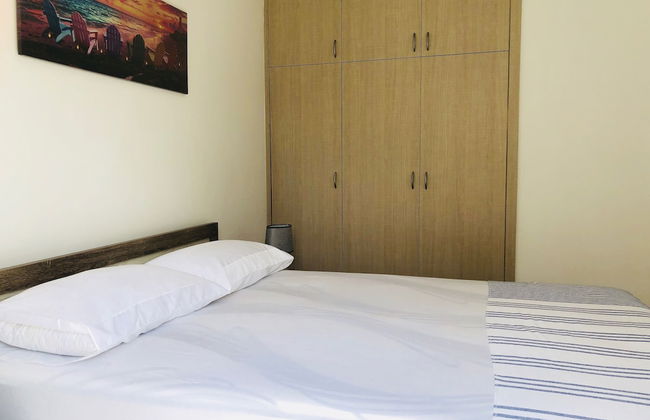 Long Beach Gardens 1 - Photo 2