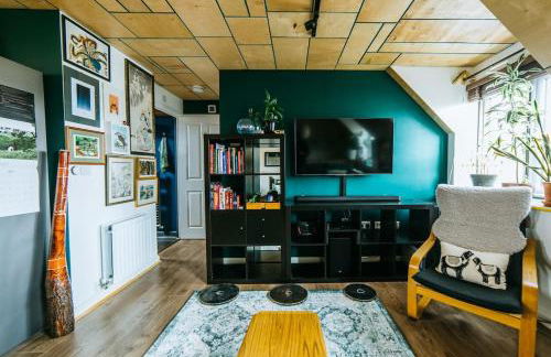 Mansell Road - Trendy Loft with Free Parking - Foto 8