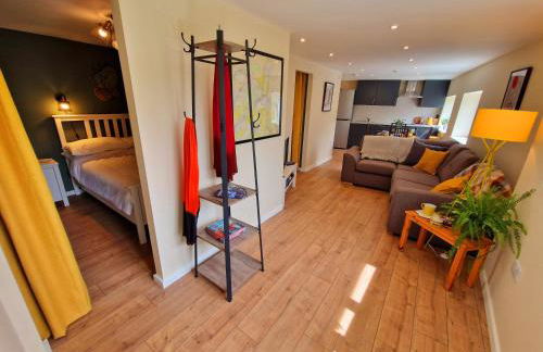 Dan Y Coed - Photo 1