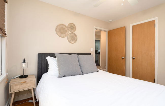 Beard Avenue Bungalow! - Foto 5