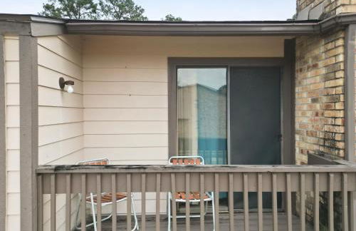 Cozy Huntsville Condo - 2BR Near SHSU - Pool - WiFi - Free Parking - Foto 13