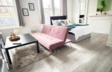 The Emerald Studio - Photo 4