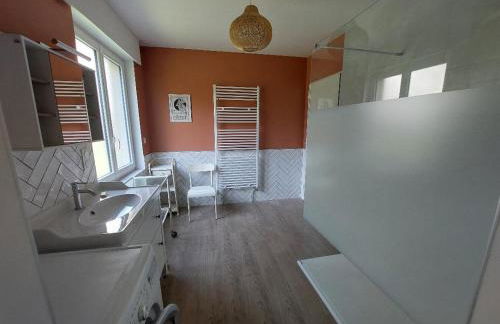 Le Cabinet-Charmante maison avec terrain - Foto 8