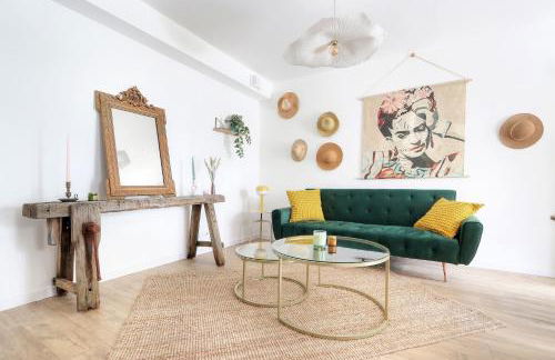 Le Silva - tout confort avec terrasse et parking, métro Via Silva - Foto 8