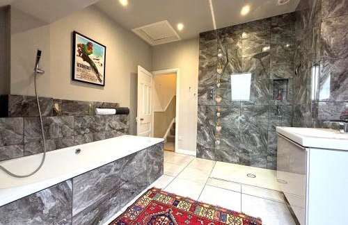 Spacious 4-Bed Home - Oswestry - Families & Groups - Foto 26