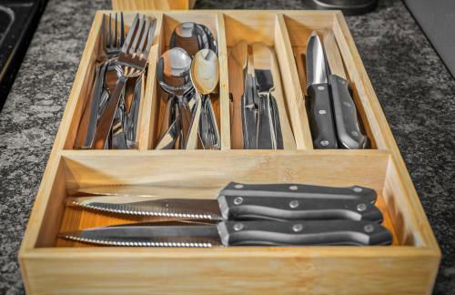 1 BD Apt l Downtown l Parking l Fast Wi-Fi l Café - Foto 13