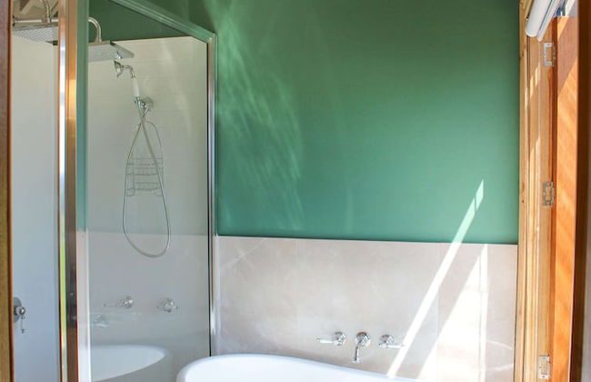 Compass Hut - Photo 42