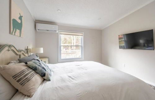 EV Serene Modern Cozy Waterfront Fireplace Cottage - Foto 16