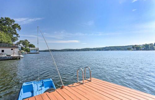 Spacious Lakefront House With a Private Dock - Foto 30