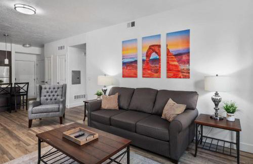 Luxury Place Next to UVU - Photo 21