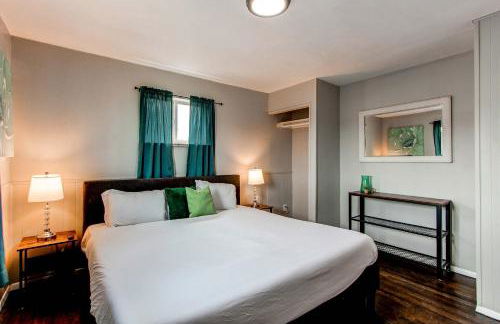 Spacious family home in Littleton with fenced yard - Foto 13