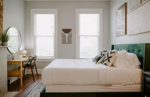 Stunning 4BR Townhome Rooftop City Views - Foto 45