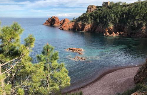 Luxury Family 2BR - Prime Location, Walk to Beach & Shopping, Sunny Balcony - By Totolulu Cannes Hoche - Foto 35