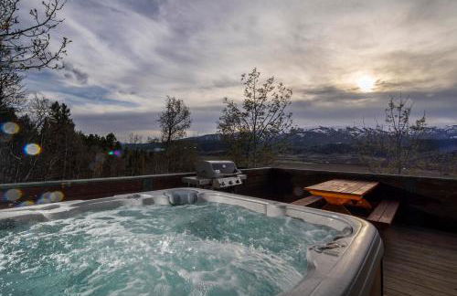 Alpine Recharge by KABINO Huge Views Hot tub Garage PS3 WiFi Loft - Foto 2