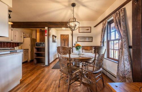 New! Historic Chalet in Colorado National Forest - Foto 31