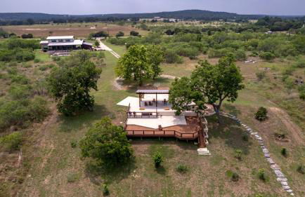 Large Luxury Blanco Riverfront Home with Pool - Foto 47