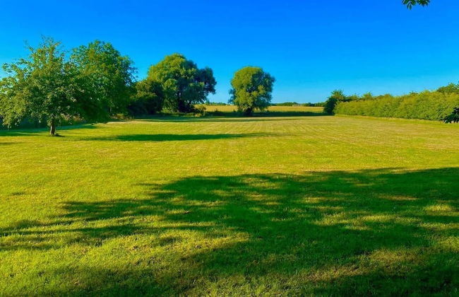 Idyllic Country Retreat With Wow Views & Lush Pool - Foto 54