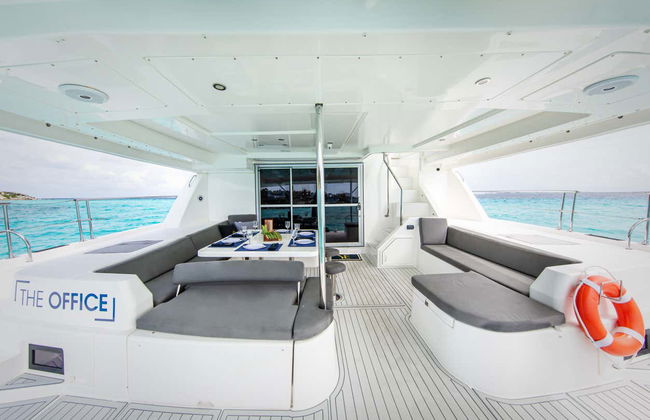 Barco privado a Isla Mujeres con barra libre - Foto 3