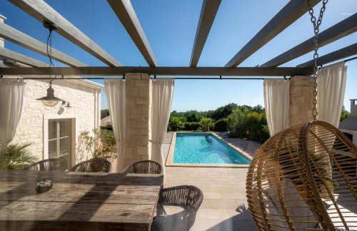 Villa Moonlight 2 for 12 persons near Poreč with private heated pool - 45 m2 & playground - Foto 2