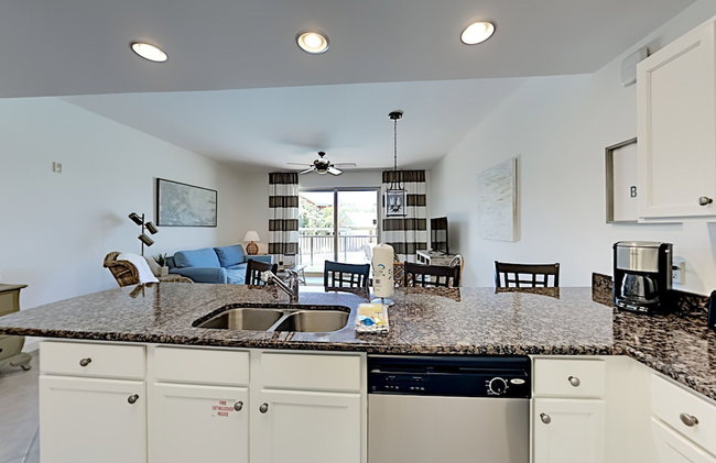 Beach Resort by Southern Vacation Rentals - Photo 21