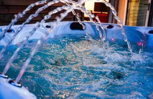 Starlight Lodge - 4 bedroom Barn with Hot Tub! - Foto 62