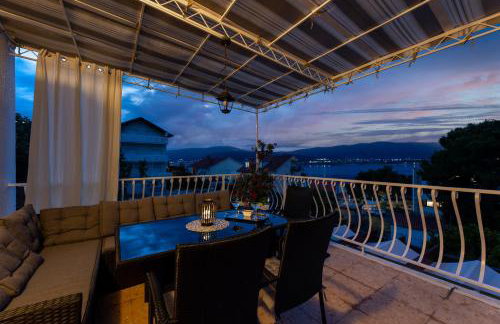 Treno, Luxurious Apartment with Jacuzzi and Sea-View - Foto 58