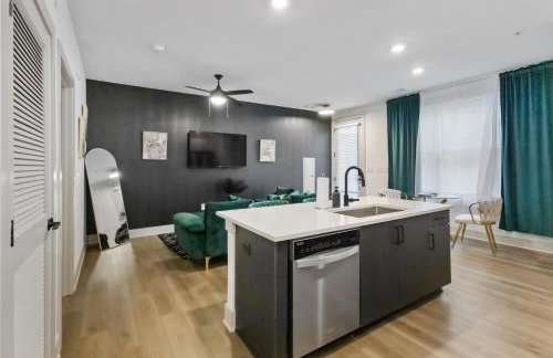 Designer East Atlanta 1BR Chic Amenities & Vibes - Photo 11