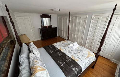 Serene Stay - Stylish House Close to NYC - Foto 18