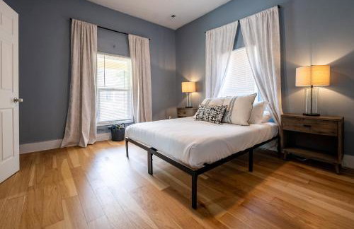 Affordable, Quaint Retreat! 5 Mins to Downtown - Photo 28