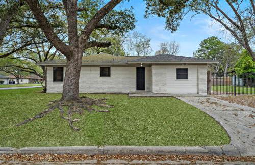 Peaceful Abode in Convenient Baytown Location - Foto 32