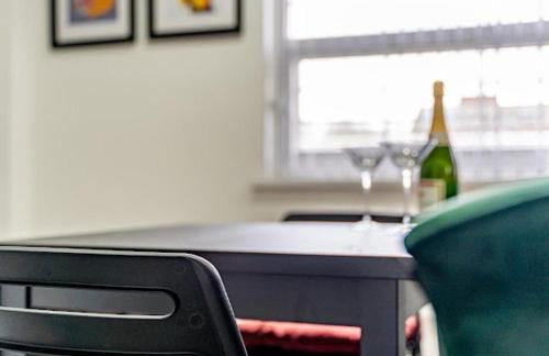 Birmingham Apt-sleeps 4-walk to City Centre-pets - Foto 80