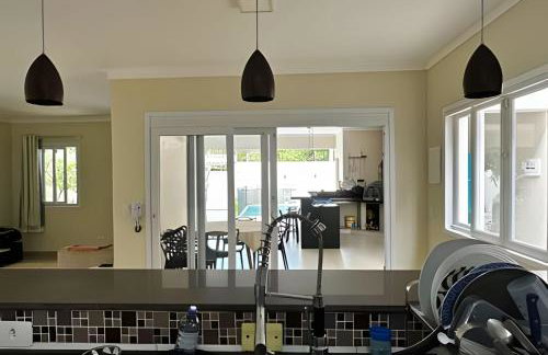 Portal da Olaria | Casa com piscina a 200m da praia - Foto 23