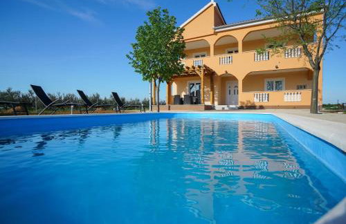 Holiday Home in Prkos With Private Pool - Foto 44