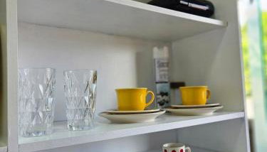 Studio com ar condicionado e estacionamento gratuito próximo ao aeroporto e praias - Foto 2