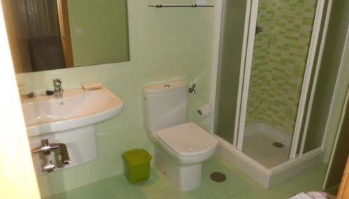 APARTAMENTO PEREGRINOS y USO TURISTICO CENTRO DE A GUARDA - Foto 5