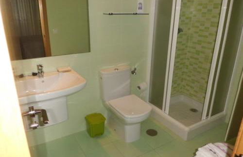 APARTAMENTO PEREGRINOS y USO TURISTICO CENTRO DE A GUARDA - Foto 5